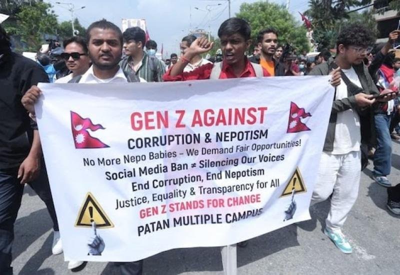 GenZ in Napal on a street war path